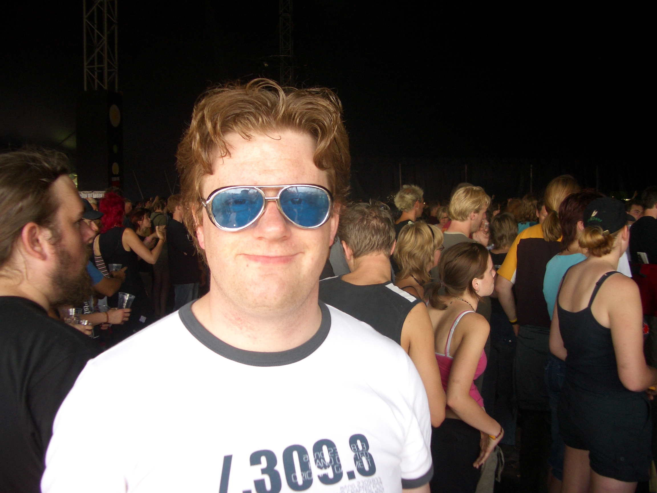 Joost Lowlands Elvis has left the building